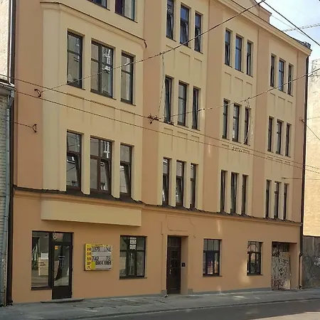 Апартаменты Ebu 28 *